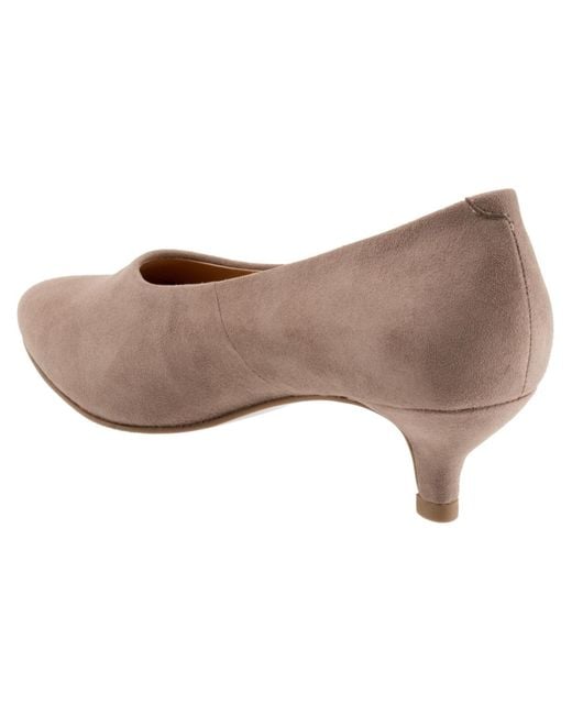 Trotters Brown Kimber Pumps