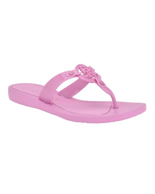 Guess Tyana Eva Flex Bottom Logo Thong Sandals in Pink | Lyst