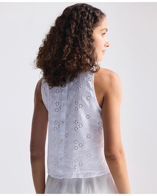 REISTOR White Button Back Embroidered Crop Top