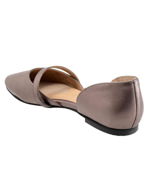Trotters Brown Emory Flat