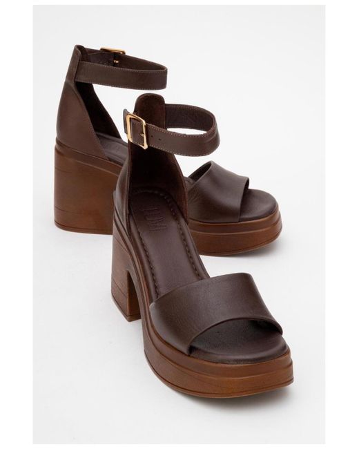Forever & Always Shoes Brown Margot Leather Platform Sandal ()