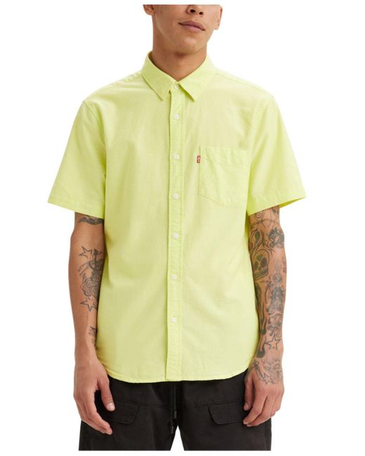 Levi's Classic 1 Pocket Regular Fit Short Sleeve Shirt in Yellow for Men |  Lyst