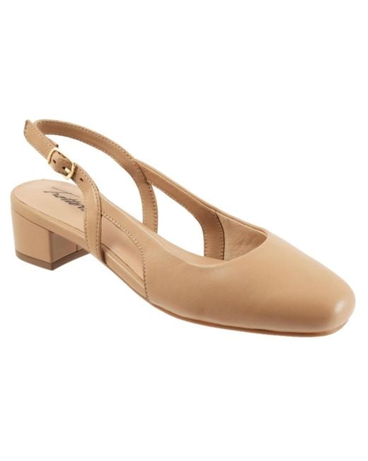 Trotters Natural Dottie Pump