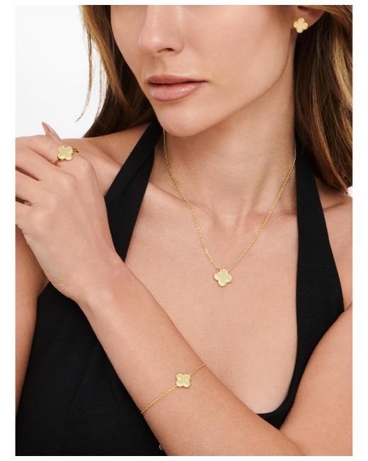 DEVATA Metallic Contour-lined Clover Bracelet