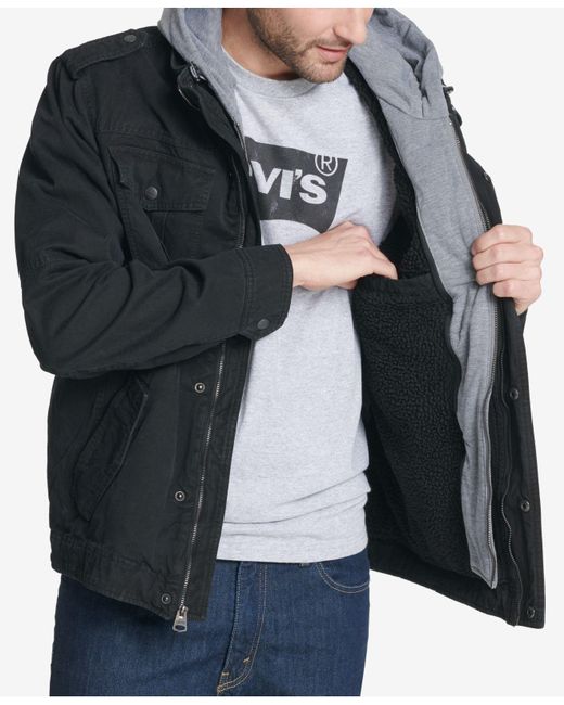 levi's men's two pocket hooded trucker jacket