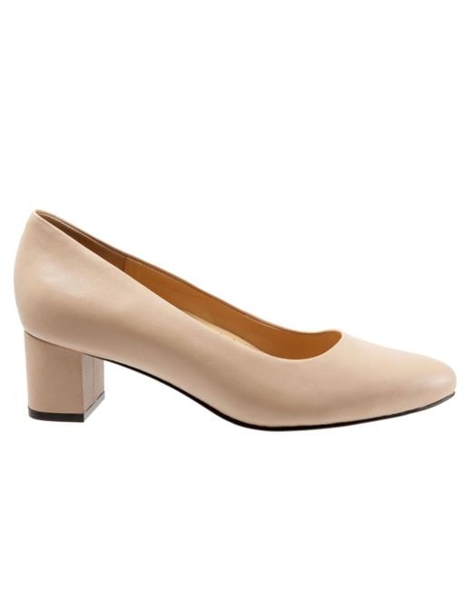 Trotters Natural Kari Pumps