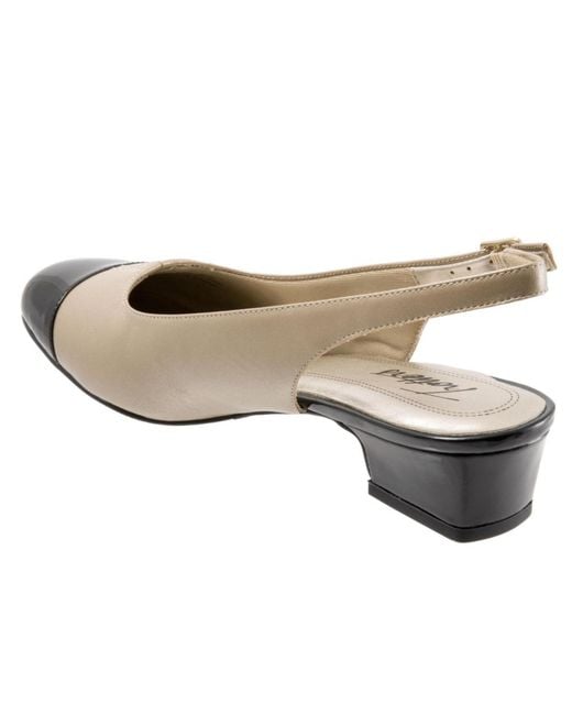 Trotters White Dea Pump