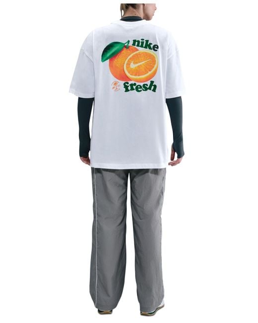Nike White Sportswear Oversized Short-sleeve Graphic T-shirt