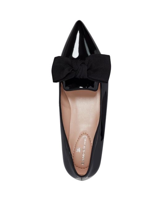 Bandolino Black auggie Bow Pointed Toe Tailored Loafers