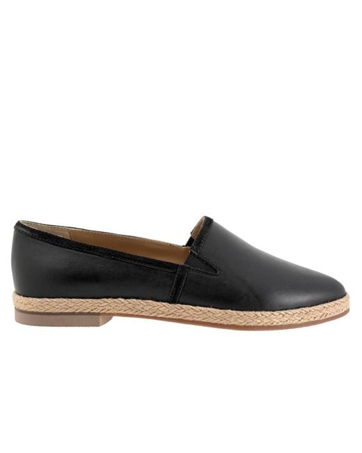 Trotters Black Estelle Flat