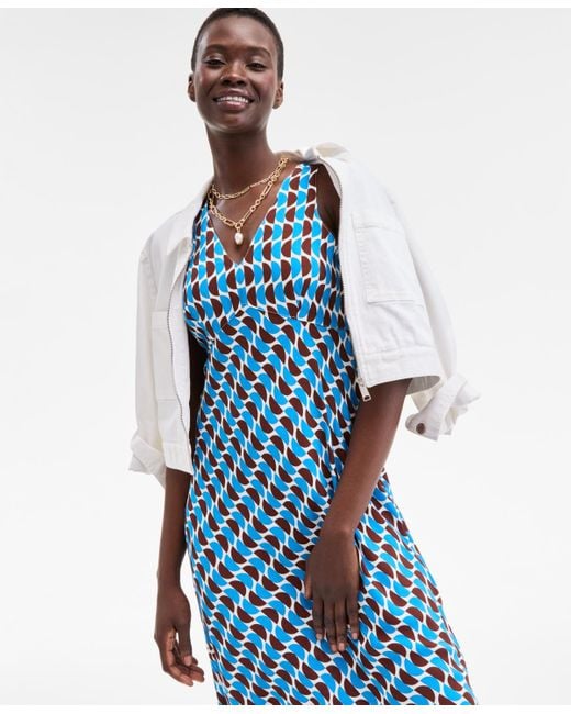 On 34th Blue Double V-neck Sleeveless Midi Dress