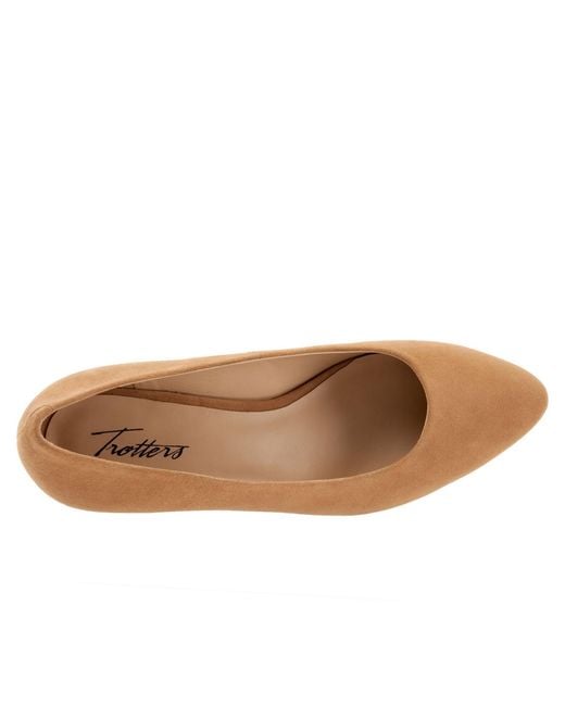 Trotters Brown Estee Flat