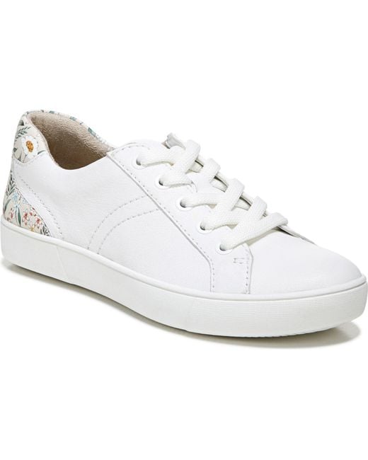 Naturalizer tennis deals shoes