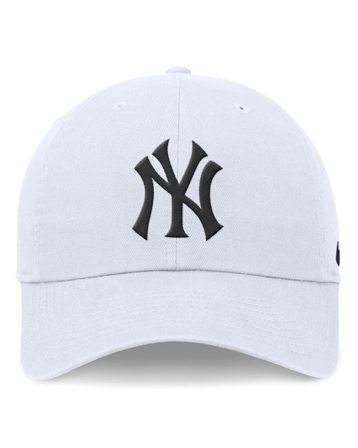 Nike White New York Yankees Evergreen Club Adjustable Hat for men