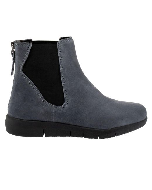 Softwalk® Black Albany Boot