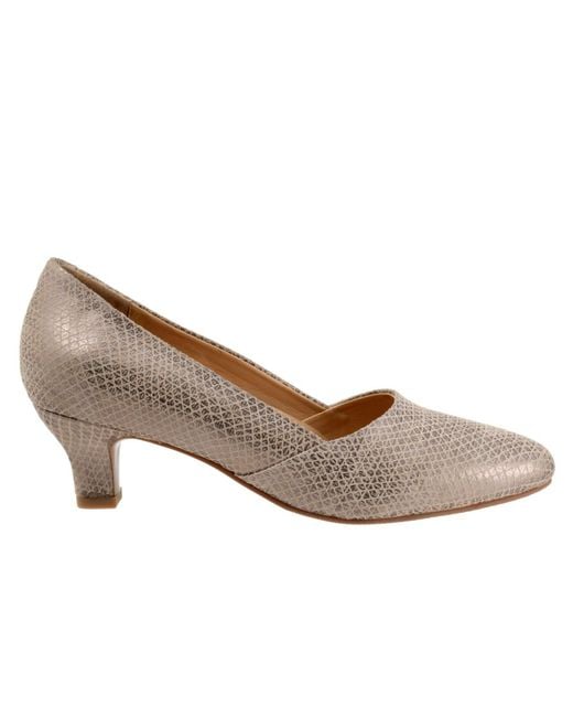 Trotters White Kylie Pump