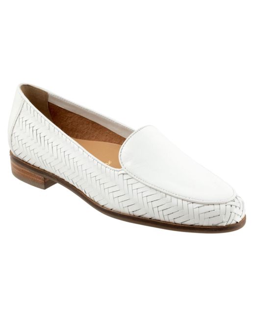 Trotters White Lyric Flat
