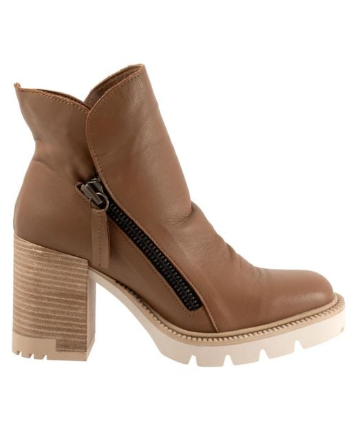BUENO Brown Elliott Boot