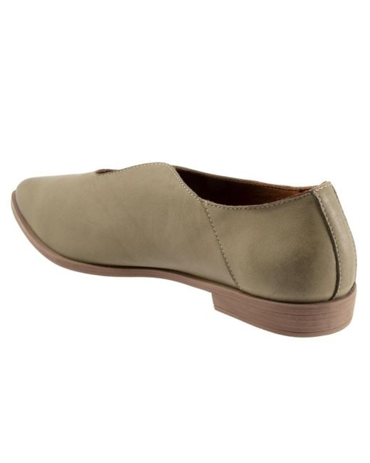 BUENO Brown Berkley Flat
