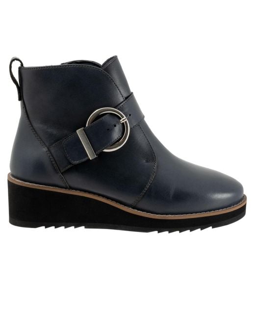 Trotters Black Wendi Boot