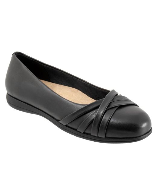 Trotters Black Daphne Flat