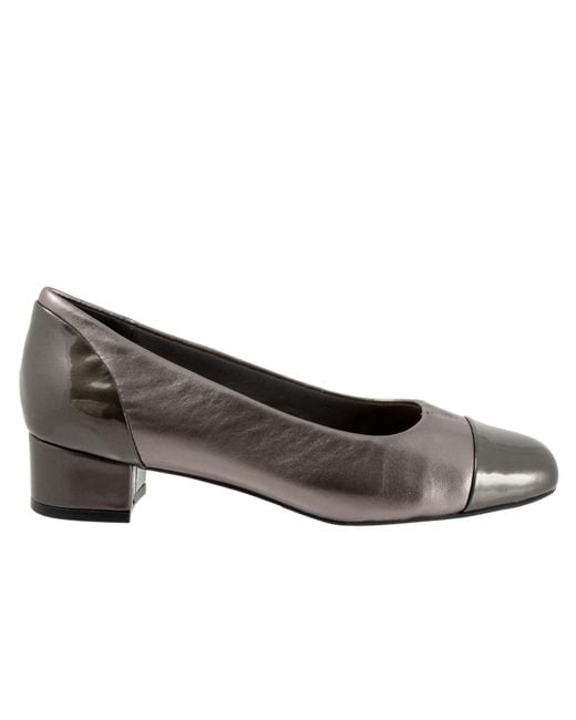 Trotters Gray Daisy Pump