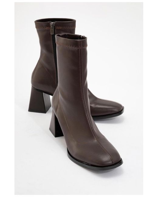 Prologue Shoes Brown Plesa Chunky Heel Boot ()
