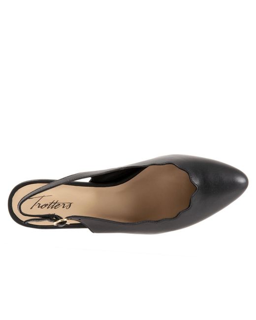 Trotters Black Joselyn Flat