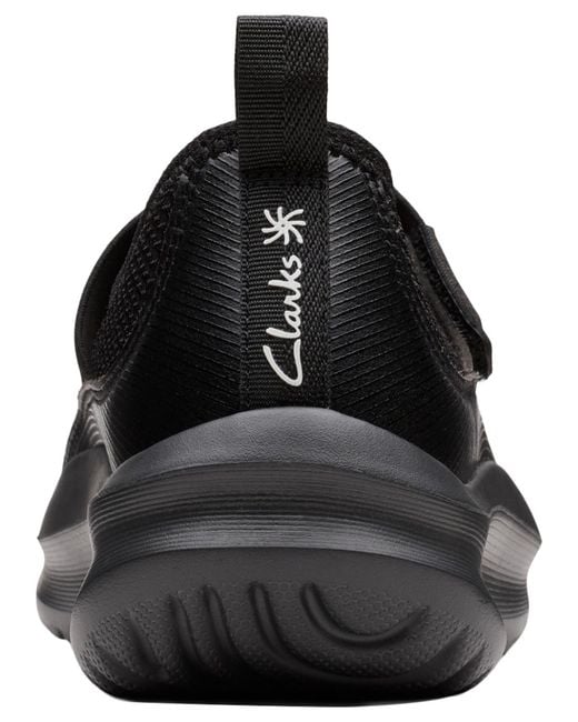 Clarks Black Cloudsteppers Solevana Jane Round Toe Flats