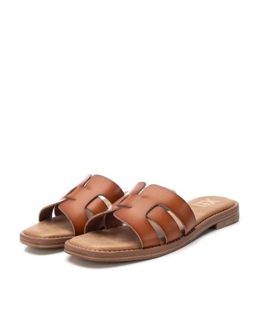 Xti Brown Sandals