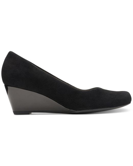 clarks flores tulip wedge