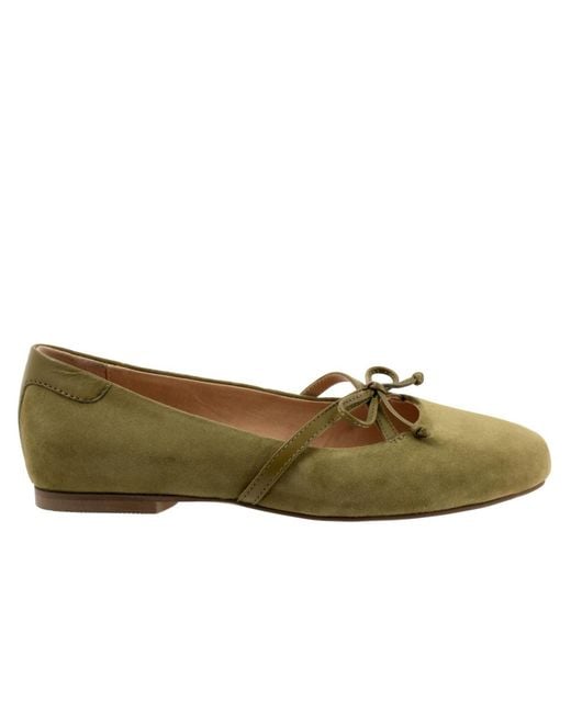 Trotters Green Carissa Flat