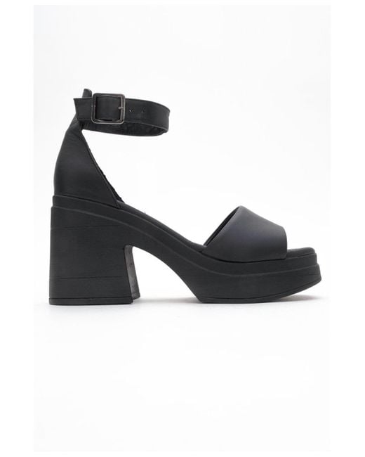 Forever & Always Shoes Black Margot Leather Platform Sandal ()