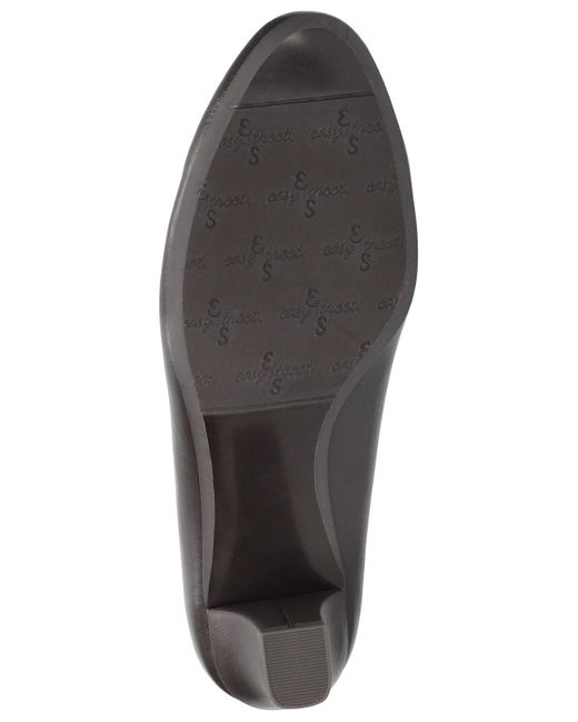 Easy Street Black Kata Round-toe Slip-on Pumps