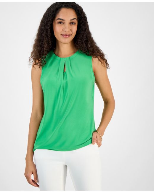 Kasper Green Box-pleat Keyhole Solid Top