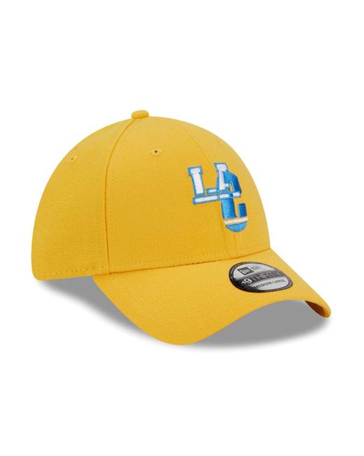 Men's New Era Powder Blue Los Angeles Chargers 2022 Sideline 39THIRTY  Coaches Flex Hat