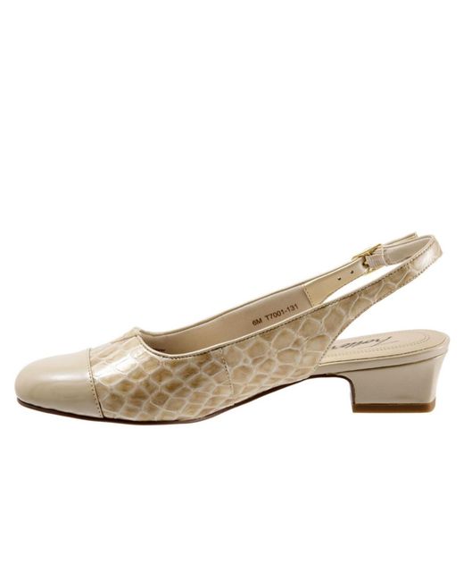 Trotters White Dea Pump