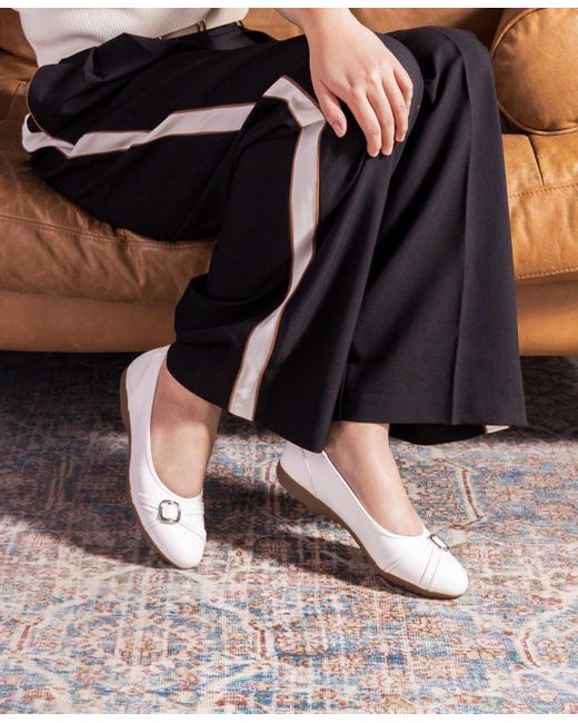 White Mountain White Calming Round Toe Ballet Flats