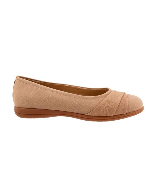 Trotters Natural Danni Flat