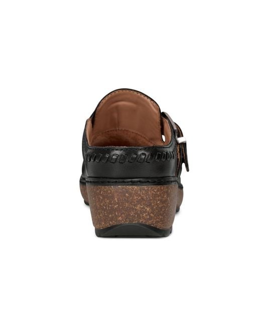 Earth Black Kay Stitched Round Toe Clogs
