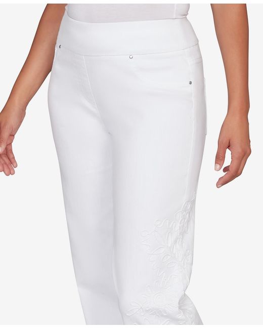 Ruby Rd White Petite Embroidered Stovepipe Pull On Jeans