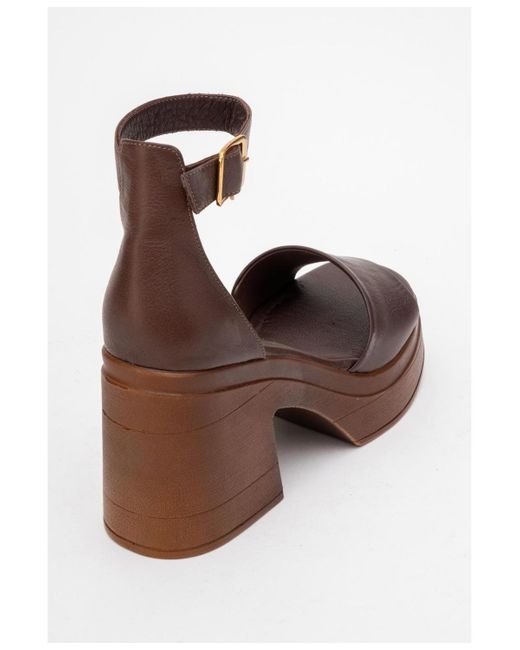 Forever & Always Shoes Brown Margot Leather Platform Sandal ()