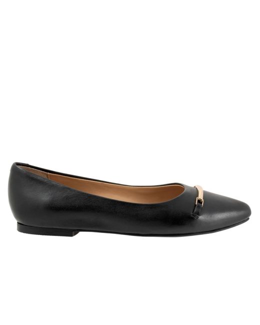 Trotters Black Everly Flat
