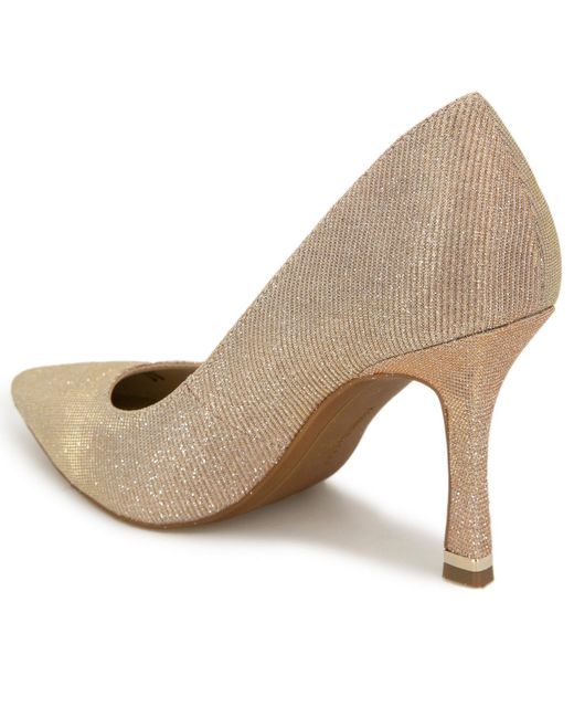 Kenneth Cole Natural Romi Pumps