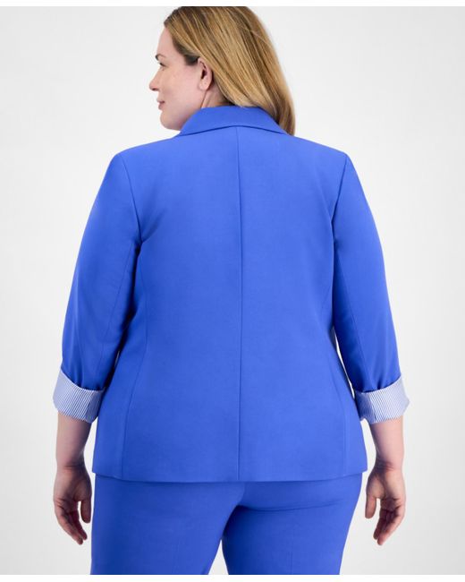 Tahari Women's Blue Plus Size Contrast-lined Two-button Blazer