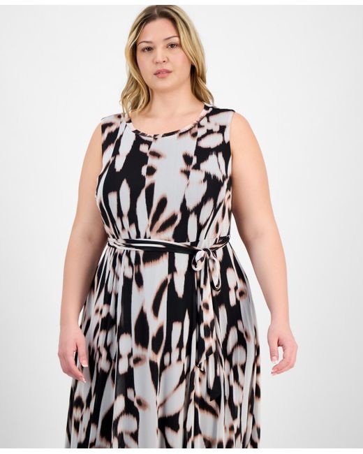 Sandra Darren White Plus Size Belted Printed Sleeveless Midi Dress