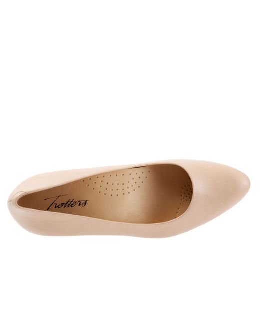 Trotters Natural Kari Pumps