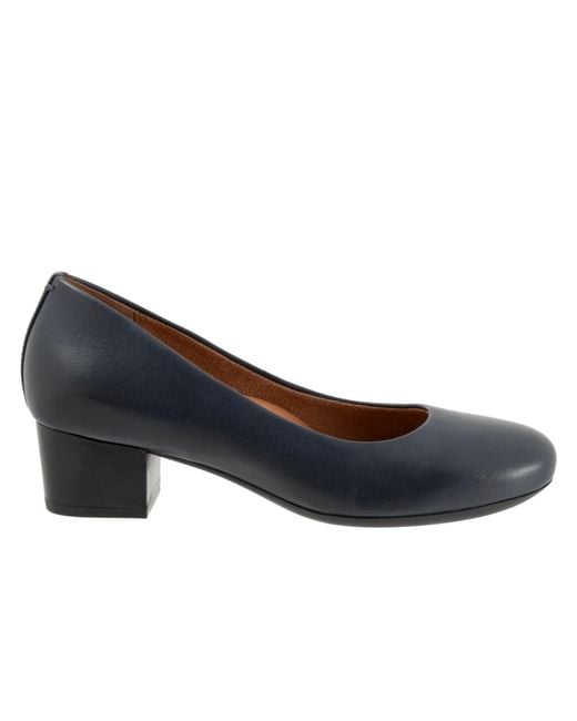 Softwalk® Blue Lynn Pumps