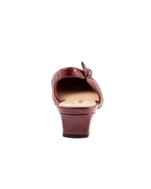 Trotters Red Dea Pump