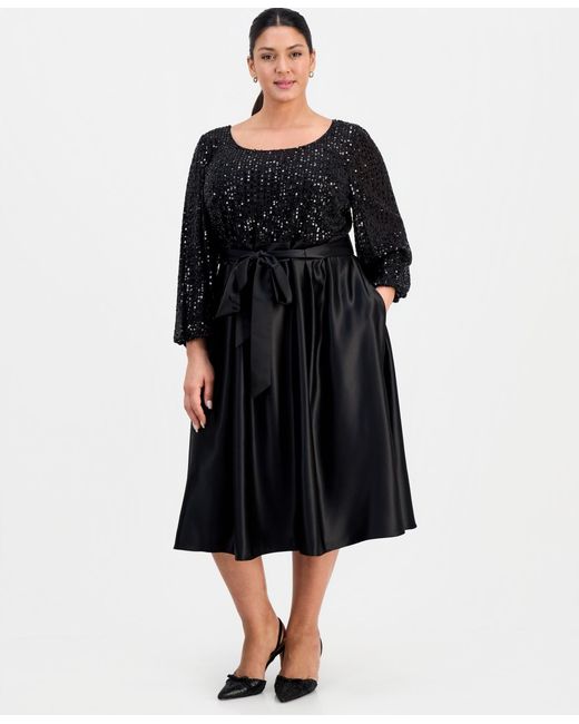 green emerald velvet dress Amazon.com: Alex Evenings Women's Long Embellished Neck Dress with Elbow  Puff Sleeve, Mother of The Bride, Formal Dress, Navy, 14W : Clothing, Shoes  & Jewelry main image 0